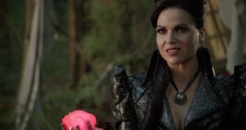 ONCE UPON A TIME :: Lana Parrilla revela não ter aceitado o cancelamento da série Once_Upon_a_Time