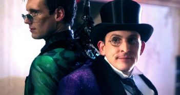 GOTHAM :: Pinguim e Charada aparecem com roupas clássicas em bastidores das gravações da última temporada gotham-02
